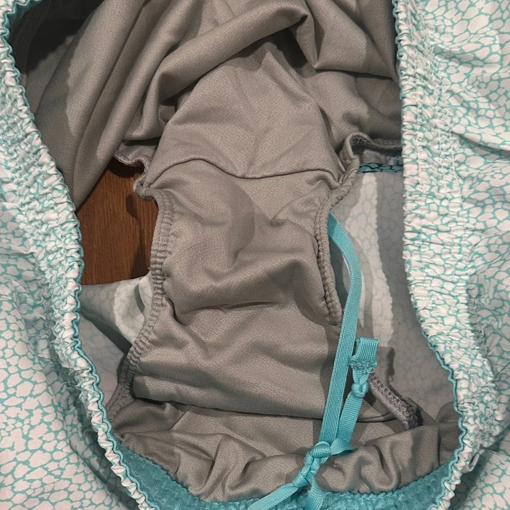 *last chance* Nike | Women's Light Blue Athletic Shorts - Picture 10 of 15